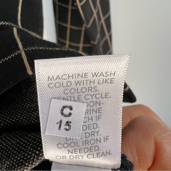 J jill Ponte Knit Windowpane Top Black Camel Boatneck Button Sleeve Size M - Picture 9 of 11